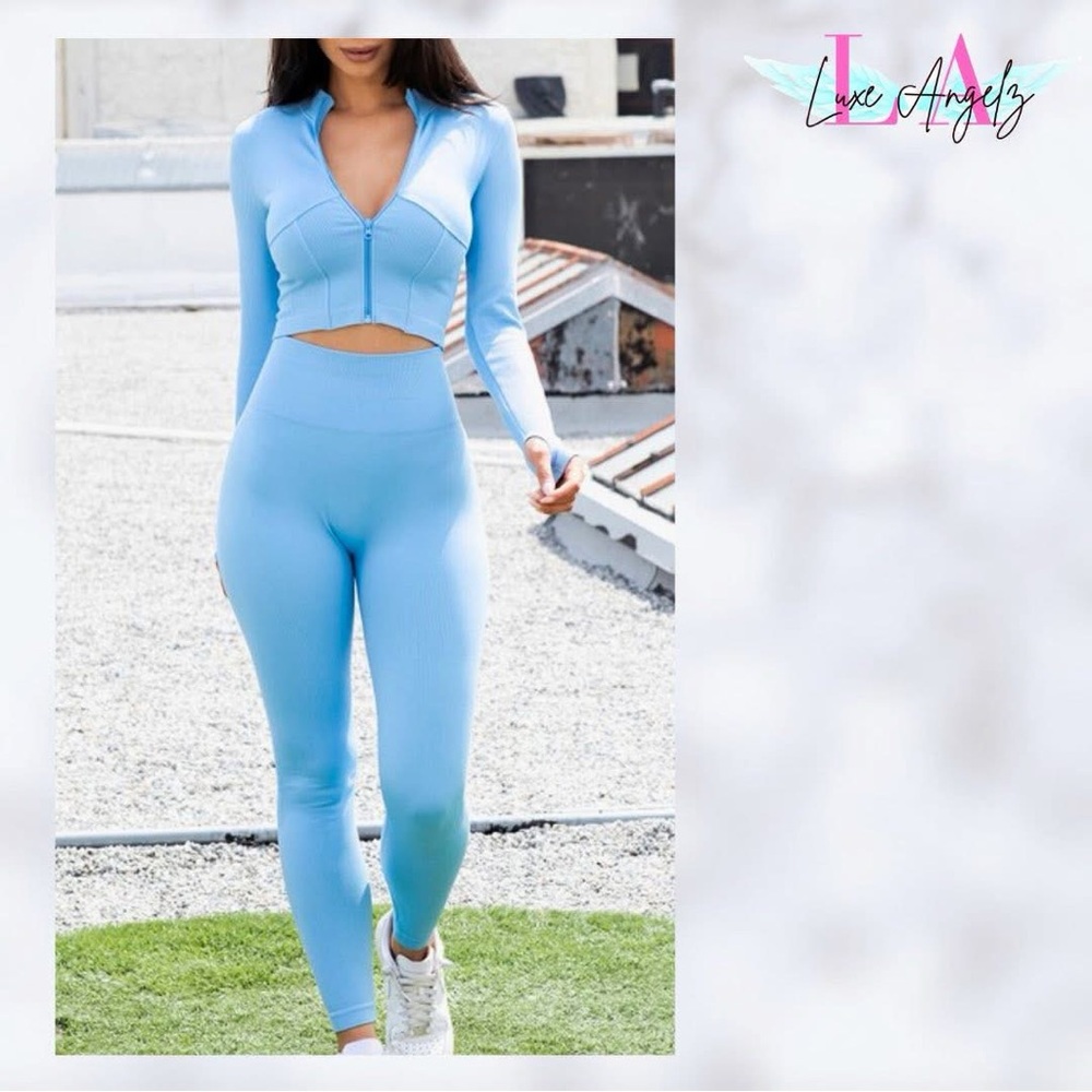 Women's Blue Set